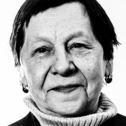 Svetlana Karmalita 飾演 Self