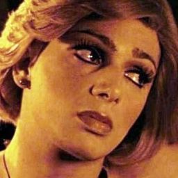 Vera Abelha 飾演 Vera