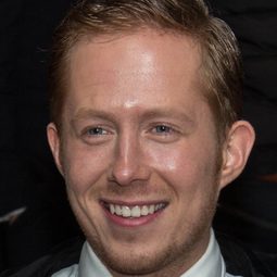 Robert de Hoog - Huisvrouwen bestaan niet 2演員 飾演Boy