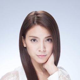 秋元才加 - 奴隸區演員 飾演Eia Arakawa