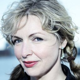 Birgitte Stærmose - 我們朝聖去吧演員 飾演Regitze's mother