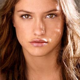 Christine Spang - Lingua Franca演員 飾演Woman in Bar