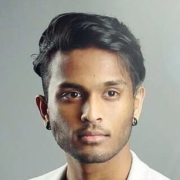 Teejay 飾演 