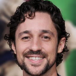 托馬斯·伊恩·尼古拉斯 - 美國派：高潮再起演員 飾演Kevin Myers