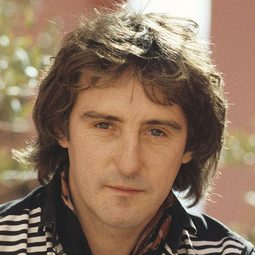 Denny Laine 飾演 Self