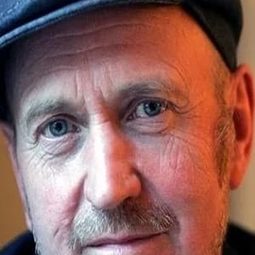 Roger Pratt 飾演 Self