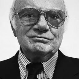 Francesco Rosi 飾演 Self