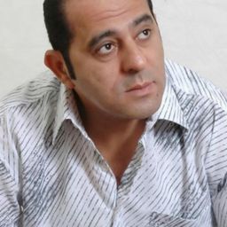 Ismail Farghaly 飾演 