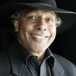 Ernie Dingo 飾演 David
