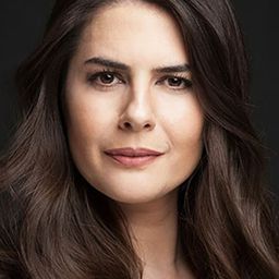 愛察·埃圖朗 飾演 