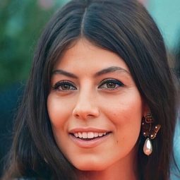 亞歷山卓·馬斯特羅納爾迪 - Ötzi e il mistero del tempo演員 飾演Gelica