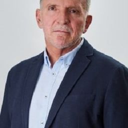 Jesús Ruyman - 鬥牛士演員 飾演Tipo 1º