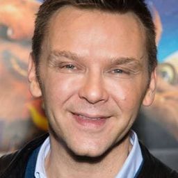 Jeanfi Janssens 飾演 Siméon (voice)