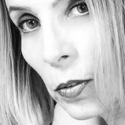 Liège Monteiro - 真愛.com演員 飾演Ela mesmo