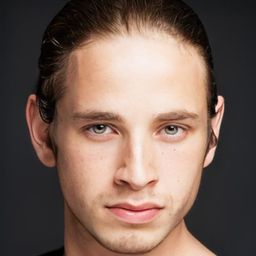 堅·伊特·烏茲蒙格 飾演 Tuncay