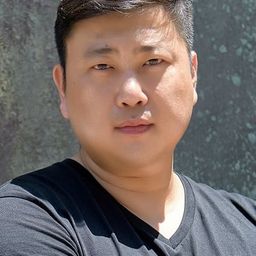 許明行 飾演 Passport man