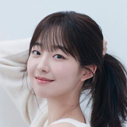 Lee Da Eun 飾演 Hye-ri