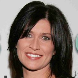 Nancy McKeon 飾演 Susan Moreland