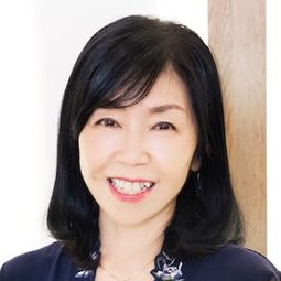 平野 美紀 飾演 Gally (voice)