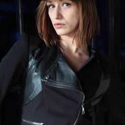 Aziliz Le Guern - A Lady in Paris演員 飾演