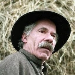 Mihai Mereuţă 飾演 Corporal