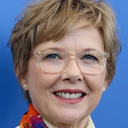 安納貝寧 - The Directors: Milos Forman演員 飾演Self