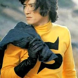 荒木しげる 飾演 Chief Cabinet Secretary