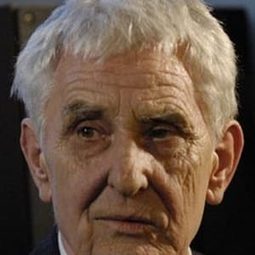 Henryk Boukołowski - 砂漏療養院演員 飾演Fireman