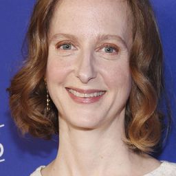 Emily Halpern - 80 奔赴布萊迪編劇