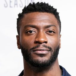 艾迪士荷治 - 烈探狙擊：誓不回頭演員 飾演Capt. Espin