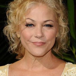 Patricia Hastie 飾演 Elizabeth King