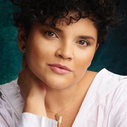 Jessica Serna - 以眼還眼演員 飾演Raquel