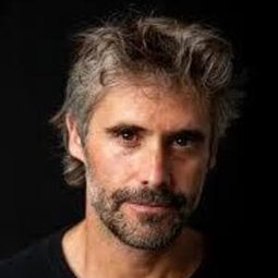 吉列爾莫·吉爾 飾演 Chepe Chamaco