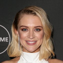 雀兒喜弗雷 - 坦克屋編劇