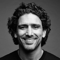 Salim Kechiouche - 宿命，吾愛演員 飾演Tony