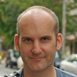 Ian MacKaye 飾演 Self