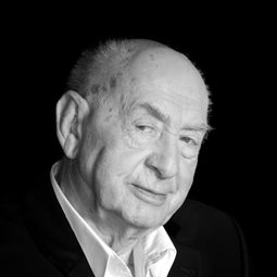 Szymon Szurmiej - 砂漏療養院演員 飾演Jewish Man Reciting False Qoheleth's Verses