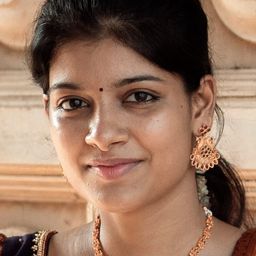 Monisha Blessy 飾演 