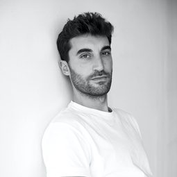 Lluís Marquès - 野生向日葵演員 飾演Àlex