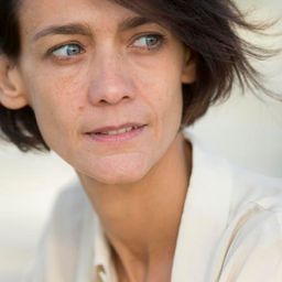 Tania Garribba 飾演 Lorena