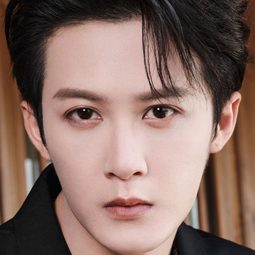 檀兮爾 飾演 Bai Xiaoyu