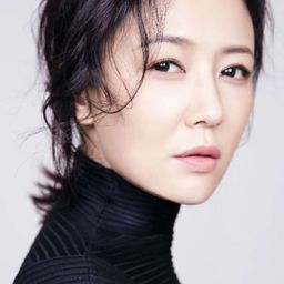 Yang Ping 飾演 Xu Ruiju