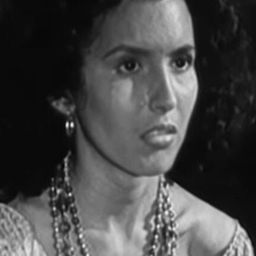 Pilar Del Rey - 雙妹奪郎記演員 飾演Rose