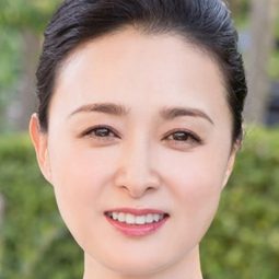 國生さゆり 飾演 