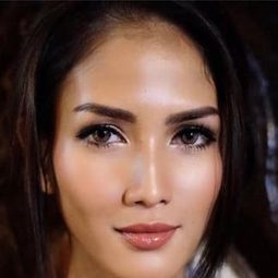 Aulia Sarah 飾演 Badarawuhi