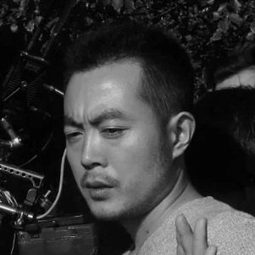 桑妮 飾演 Zhong Li Xin