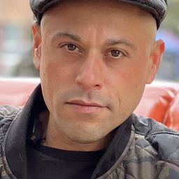 Evan Shafran - 明日匆匆演員 飾演Tiki Bar Regular (uncredited)