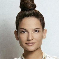 Natalia Jiménez 飾演 Self