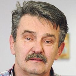Milan Štrljić 飾演 Mayor