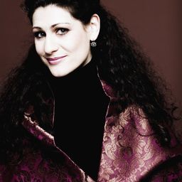 Anja Harteros 飾演 